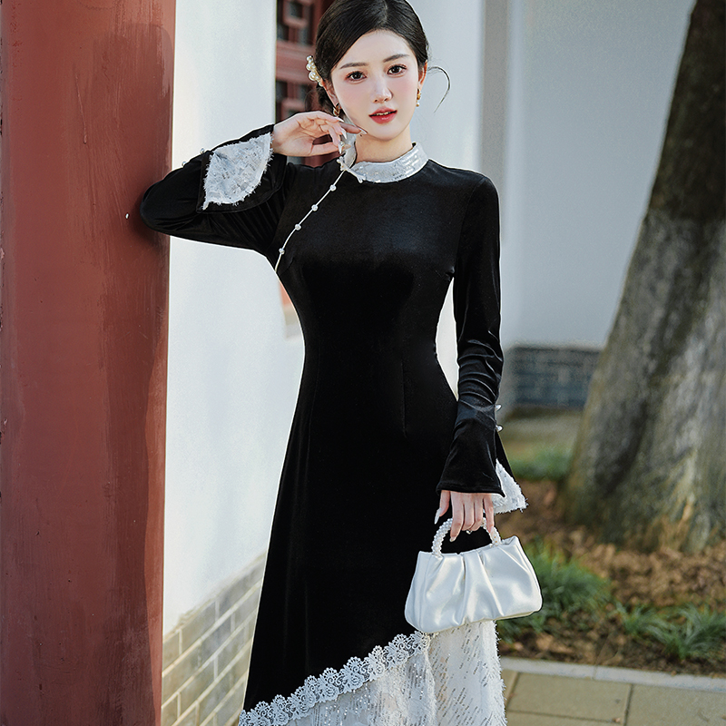 New Chinese Style Velvet Dress Lace Panel Faux Two Piece Qipao