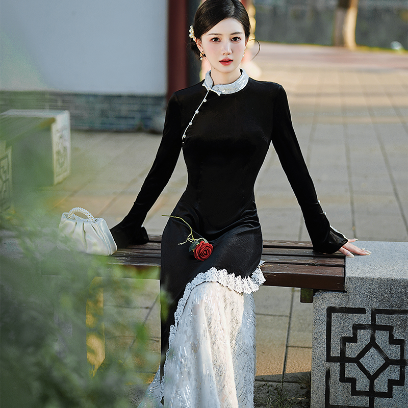 New Chinese Style Velvet Dress Lace Panel Faux Two Piece Qipao - Image 3
