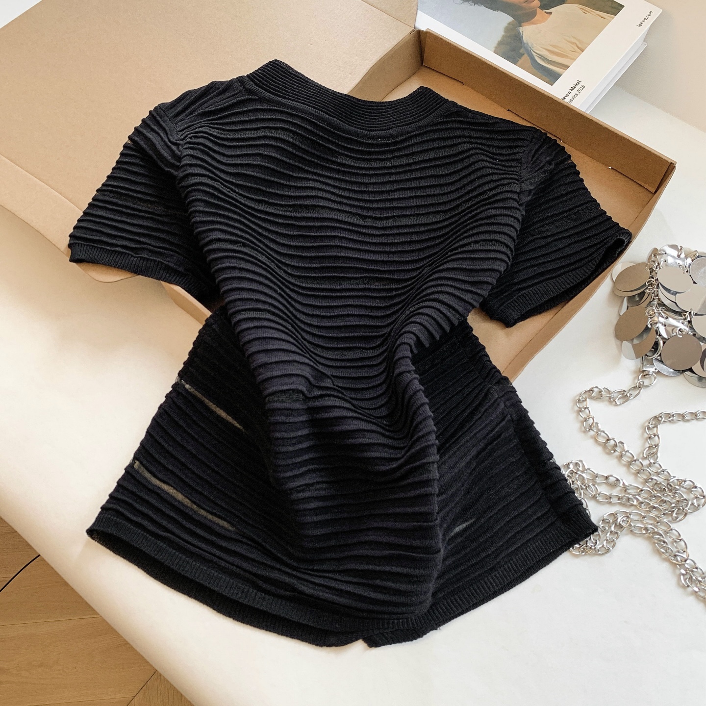 Women's Textured Knit Top with Round Neck and Button Detail - Image 5